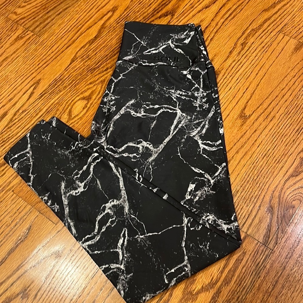 SOUL Women’s Marble Printed Leggings Size M